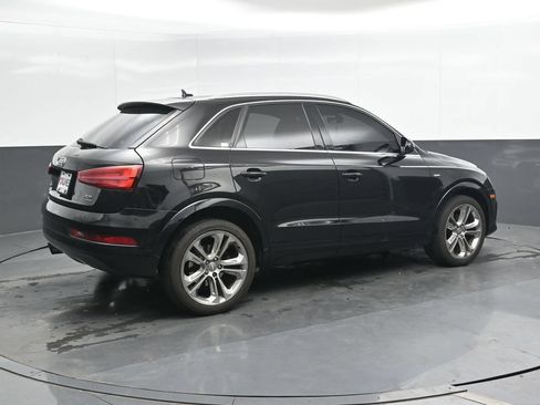 Used 2018 Audi Q3 2.0T Premium Plus w/ Premium Plus Package AWD/4WD image 3