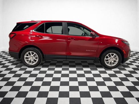 Certified 2024 Chevrolet Equinox LT w/ LPO, Floor Liner Package image 2