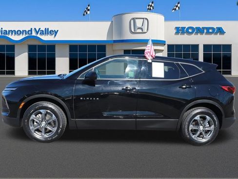 Used 2025 Chevrolet Blazer LT image 8