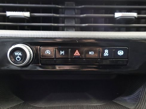 Used 2025 Ford Explorer ST-Line image 26