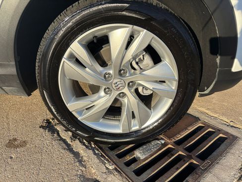 Used 2025 Buick Encore GX Preferred image 28