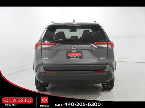 Used 2025 Toyota RAV4 XLE FWD image 20