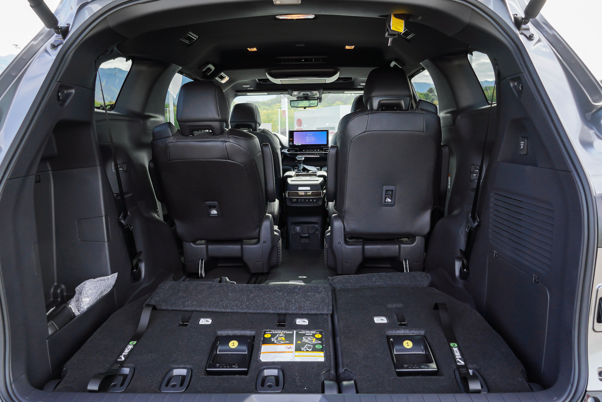 New 2026 Toyota Sienna Platinum AWD/4WD image 14