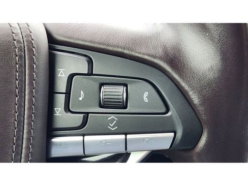 Certified 2023 Cadillac Escalade Premium Luxury Platinum w/ LPO, Radiant Package image 8