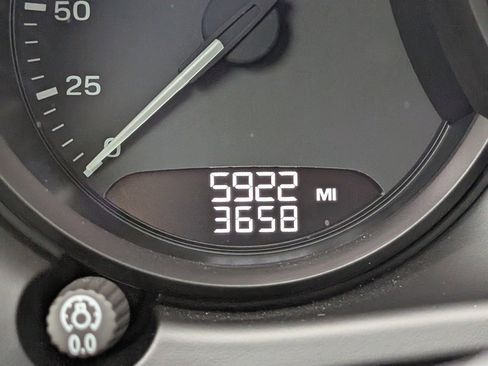 Certified 2025 Porsche Macan image 20