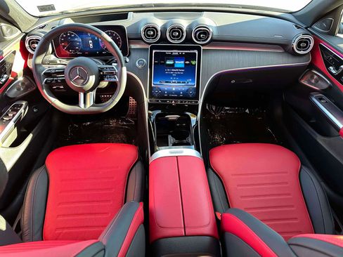 Used 2025 Mercedes-Benz C 300 4MATIC Sedan image 10
