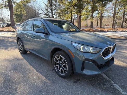 Used 2025 BMW X2 xDrive28i w/ Premium Package image 4