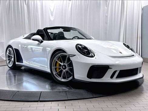 Used 2019 Porsche 911 Speedster RWD image 11