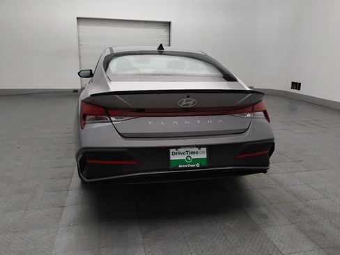 Used 2025 Hyundai Elantra Sport FWD image 6