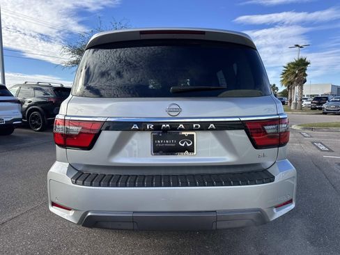 Used 2024 Nissan Armada SL image 6
