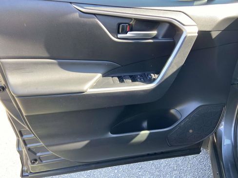 Used 2024 Toyota RAV4 XLE Premium image 15