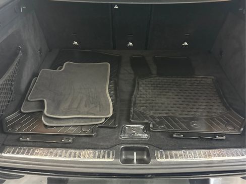 Used 2020 Mercedes-Benz GLC 300 4MATIC image 16