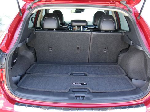 Used 2022 Nissan Rogue Sport SV w/ Technology Package image 26