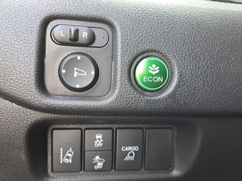 Used 2021 Honda Ridgeline Sport image 35