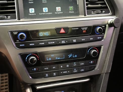 Used 2015 Hyundai Sonata Sport 2.0T w/ Option Group 07 FWD image 14