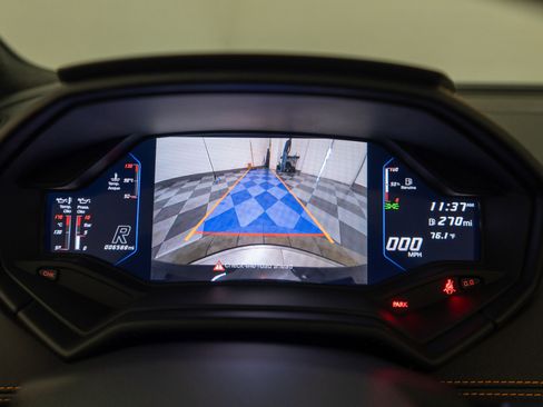Used 2020 Lamborghini Huracan EVO image 41