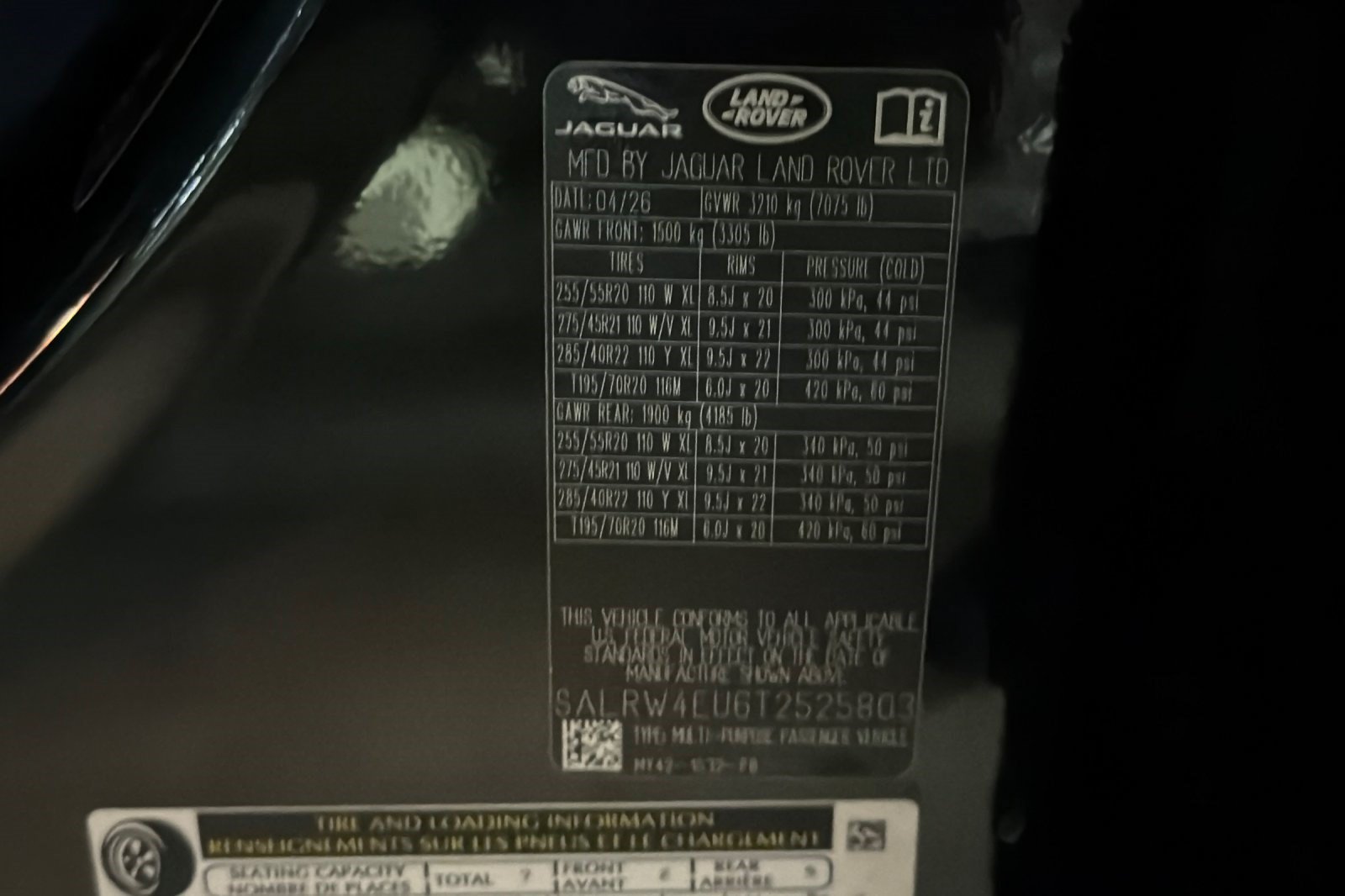 New 2026 Land Rover Discovery Limited Edition AWD/4WD image 25