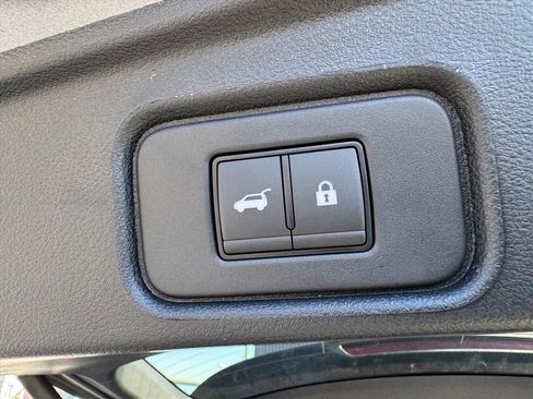 New 2026 Nissan Pathfinder Platinum image 11