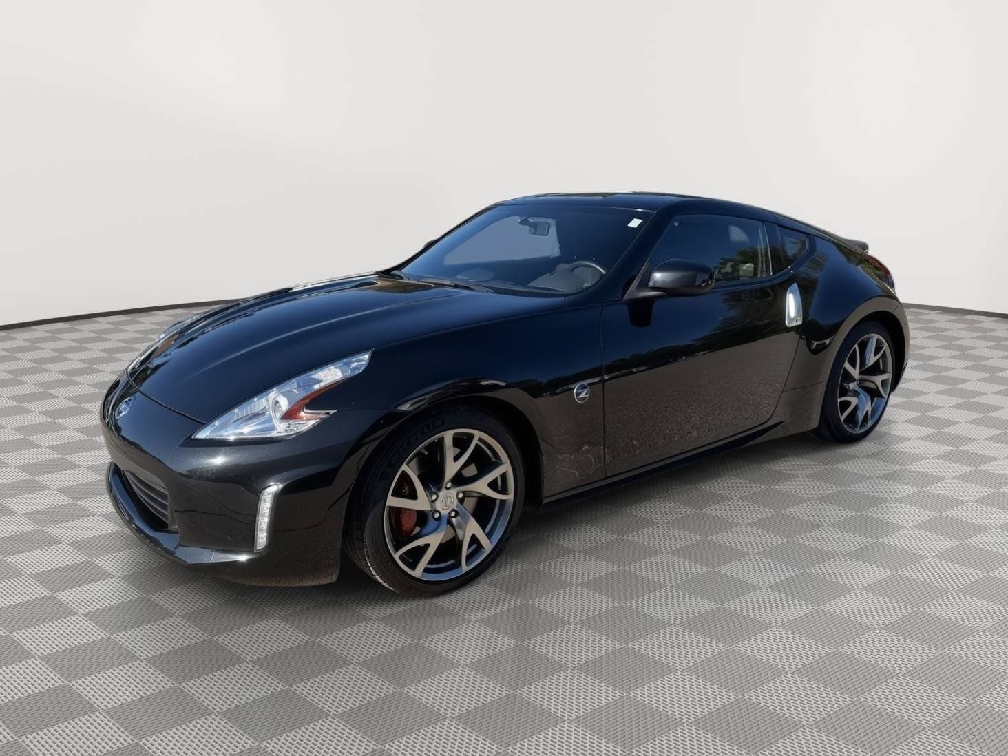 Used 2017 Nissan 370Z Coupe RWD image 5