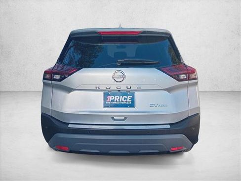 Used 2023 Nissan Rogue SV image 6