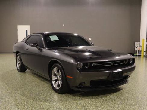 Used 2016 Dodge Challenger SXT w/ Sound Group RWD image 1