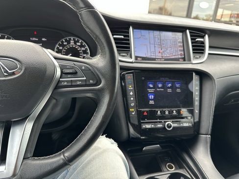 Used 2019 INFINITI QX50 Essential w/ Premium Heat Package image 26