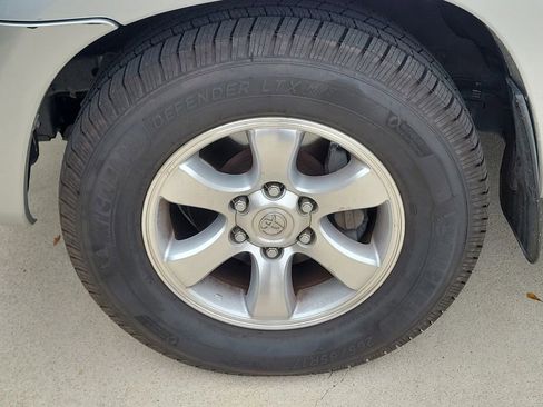 Used 2006 Toyota 4Runner SR5 image 9