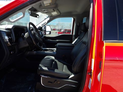 Used 2024 Ford F350 Lariat AWD/4WD image 13