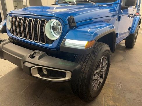 Certified 2025 Jeep Wrangler Sahara image 54