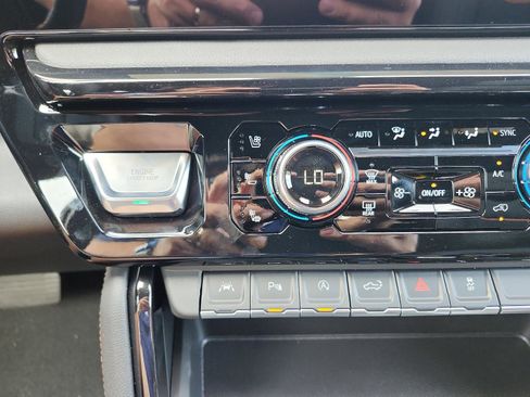 New 2026 GMC Sierra 1500 AT4 w/ AT4 Premium Package image 18