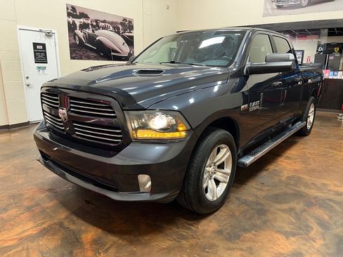 Used 2017 RAM 1500 Sport image 5