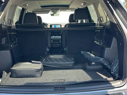 New 2025 Volkswagen Atlas SEL Premium R-Line image 31
