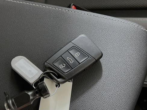 Used 2024 Volkswagen Taos S image 36