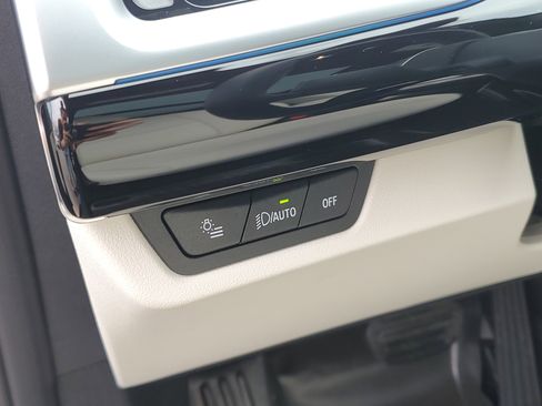 New 2026 BMW X1 xDrive28i AWD/4WD image 11