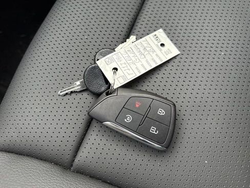 Used 2026 GMC Canyon Denali image 31