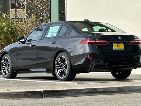 New 2026 BMW 530i 530i w/ M Sport Package image 5
