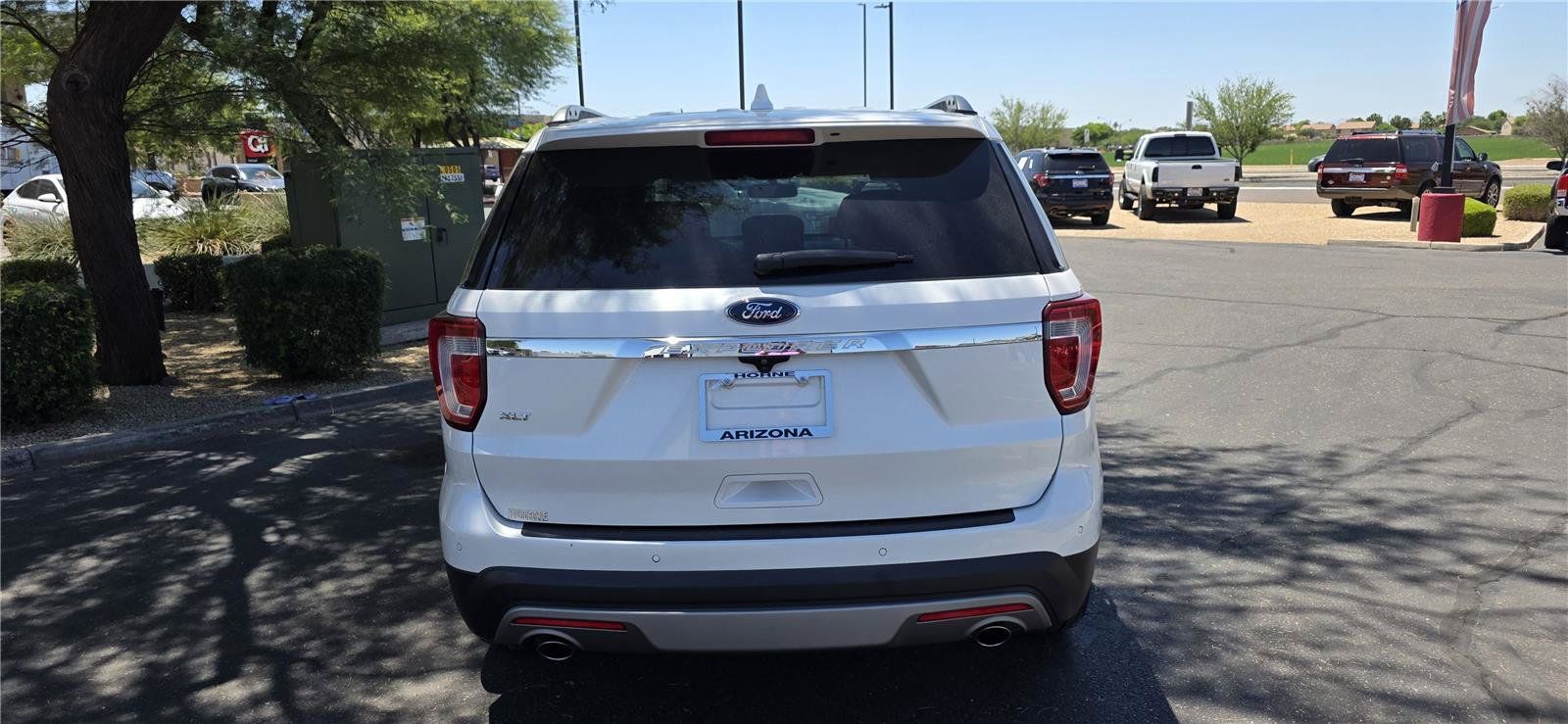 Used 2016 Ford Explorer XLT w/ Equipment Group 201A FWD image 6
