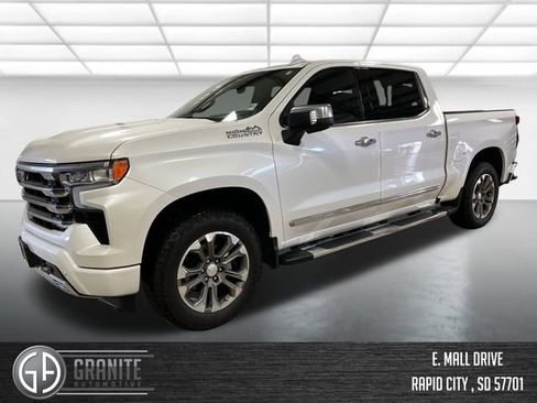 Used 2023 Chevrolet Silverado 1500 High Country image 1
