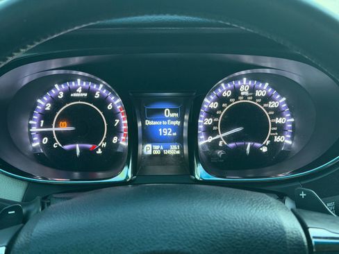 Used 2013 Toyota Avalon XLE image 33