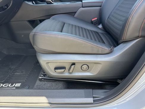 New 2026 Nissan Rogue SV AWD/4WD image 28