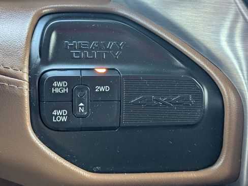 Used 2022 RAM 3500 Limited AWD/4WD image 22