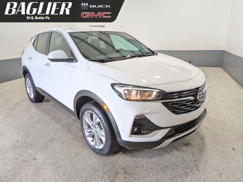 Used 2023 Buick Encore GX Preferred w/ Cold Weather Comfort Package AWD/4WD image 1
