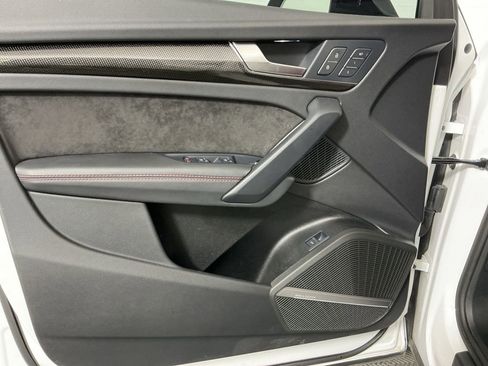 Used 2024 Audi SQ5 Premium Plus w/ Premium Plus Package image 19