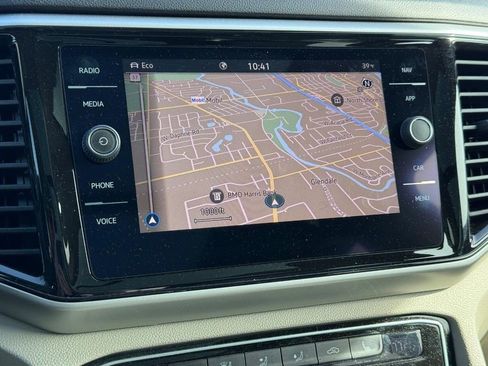 Used 2022 Volkswagen Atlas SEL R-Line image 18