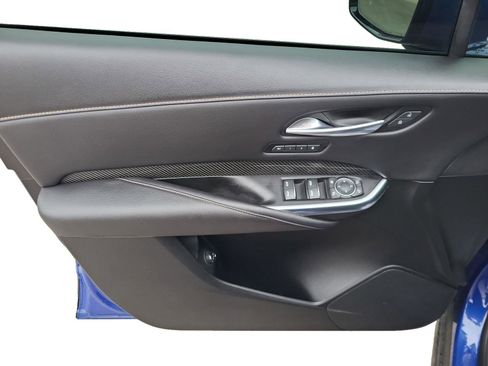 Used 2023 Cadillac XT4 Sport image 9