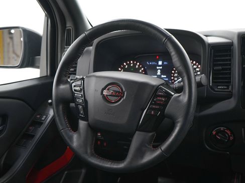 Used 2023 Nissan Frontier PRO-4X AWD/4WD image 15
