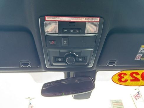 Used 2023 Toyota Tacoma TRD Off-Road w/ Advanced Technology Package AWD/4WD image 15