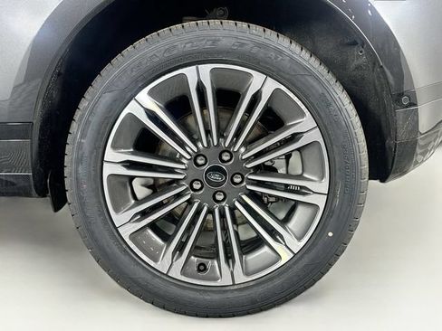 Used 2026 Land Rover Range Rover Evoque Dynamic SE AWD/4WD image 30