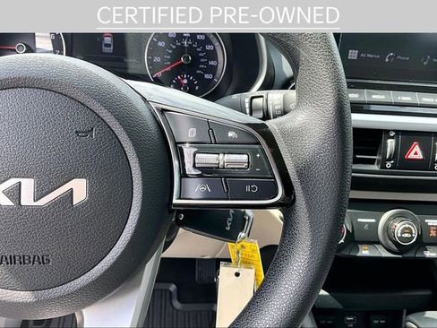 Used 2022 Kia Forte LXS image 17