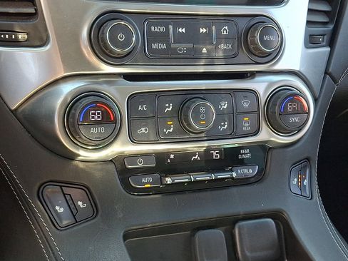 Used 2019 Chevrolet Tahoe LT AWD/4WD image 17